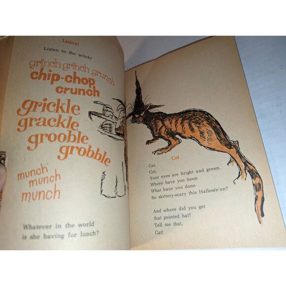 Lot 9 Vintage Collectible Children's Chapter Books Rare Halloween Scary Rare - Picture 9 of 10